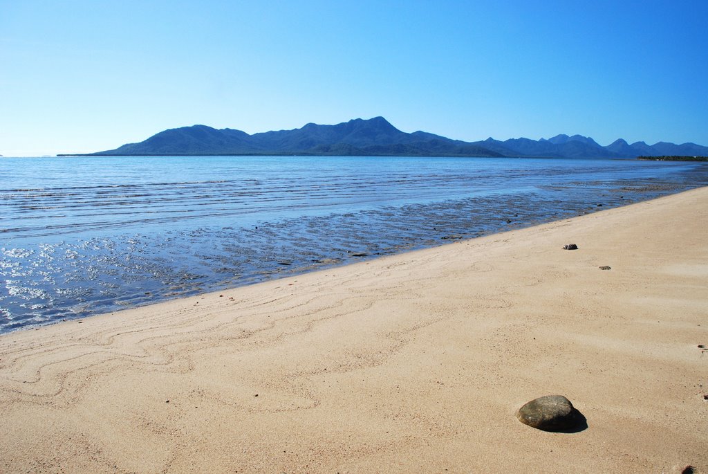 Tranquil view of Hinchinbrook