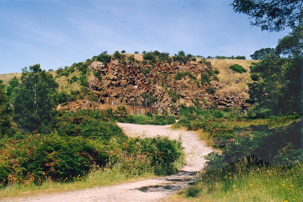 Devils Kitchen reserve - lane to quary/bush camp