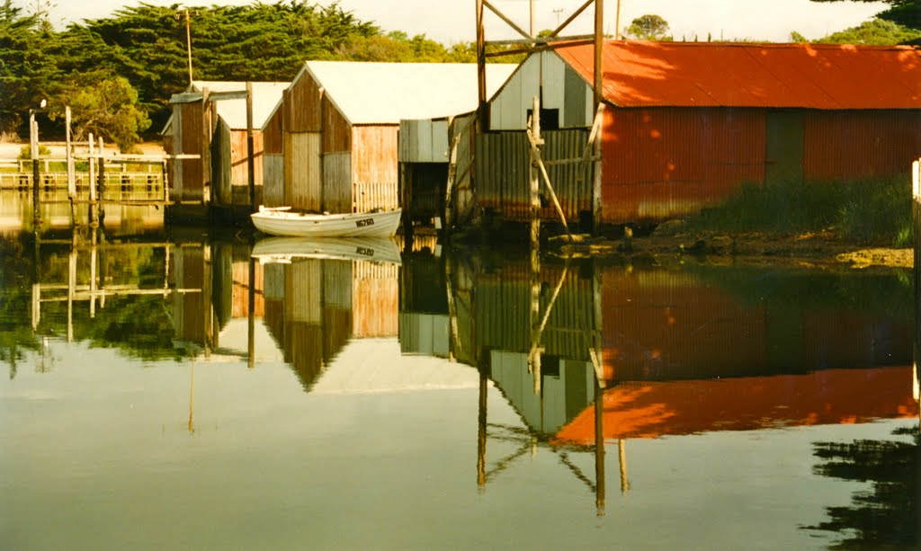 Boatshed Relections, Glenelg River, Nelson