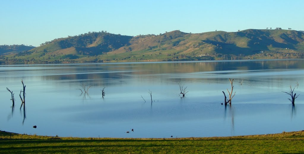 'Lake Hume' Victoria.