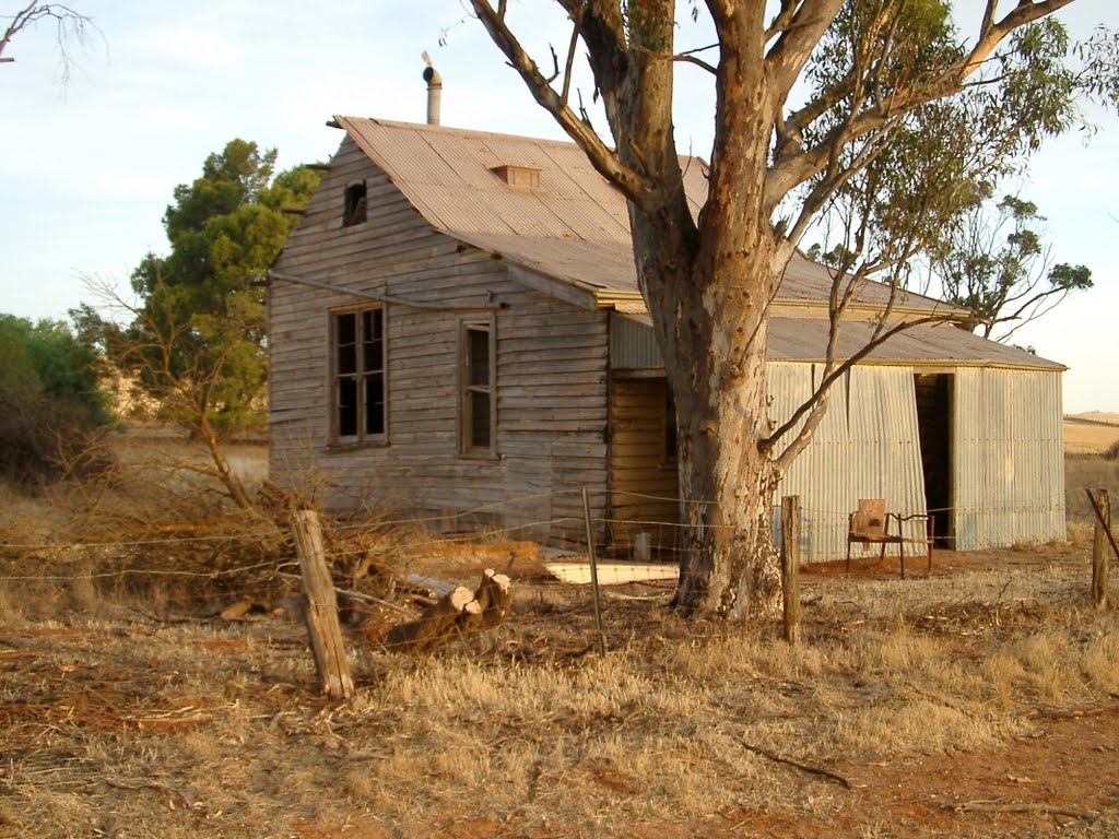 Hornsdale School (Disused), 18 January 2003
